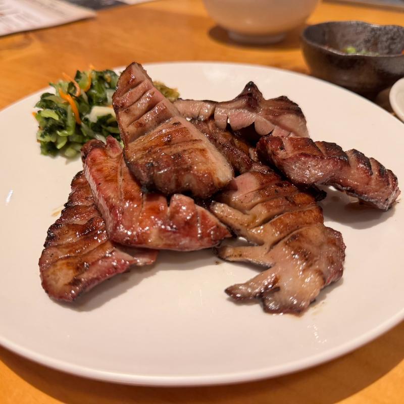 牛タン 5枚(牛タン炭焼　仁 )