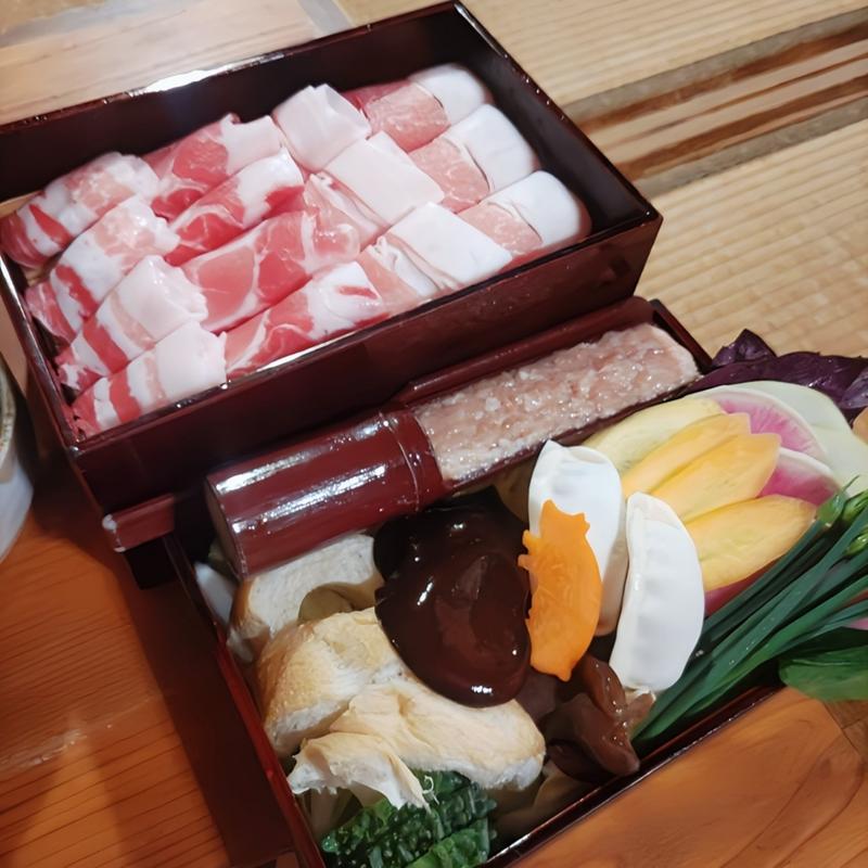 やんばる島豚あぐーしゃぶしゃぶセット(やんばるダイニング 松の古民家)