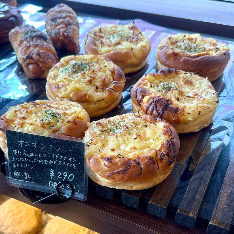 オニオンブレッド(マニフィック ブーランジェリー)