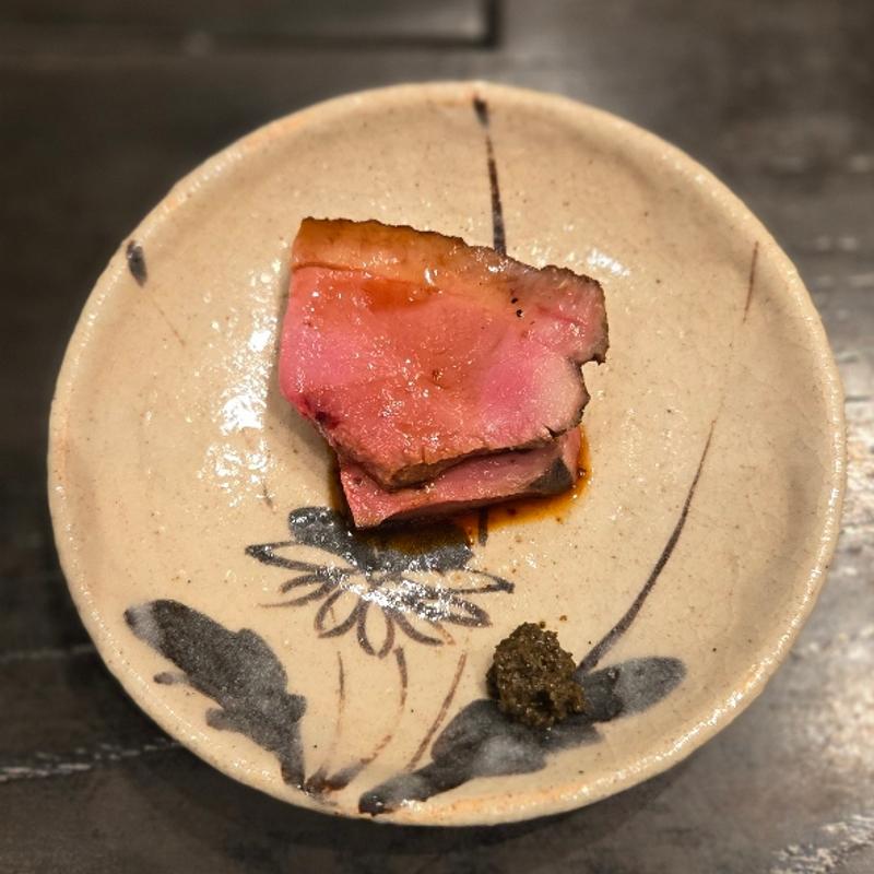 京都産「七谷鴨」のロース赤ワイン煮 塩漬けした生胡椒(鳥匠 いし井)