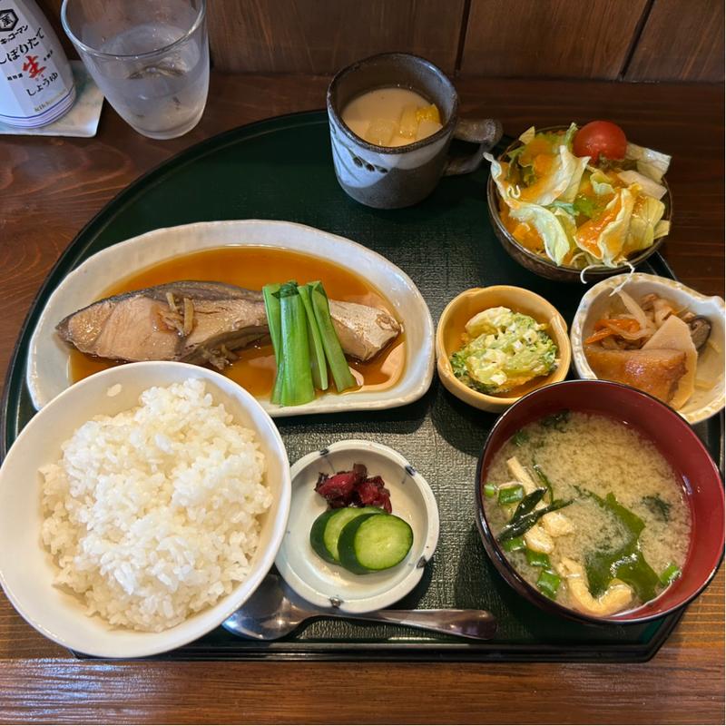 本日の煮魚・ぶり(マザーズキッチン えいかりん)
