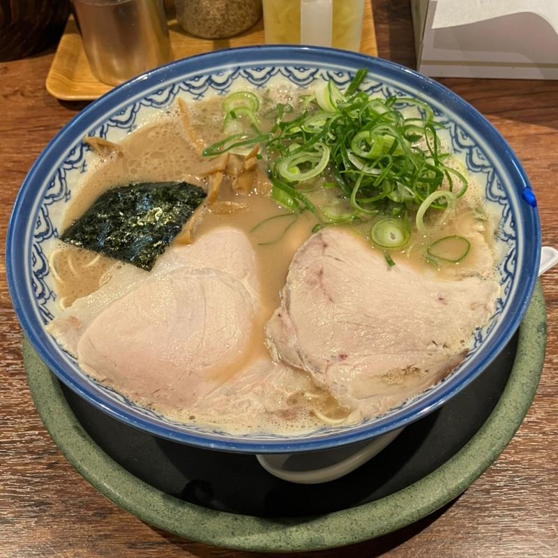 本博多(博多とんこつ 天神旗)