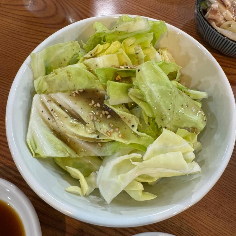 塩だれキャベツ(ホルモン焼 はせ川)