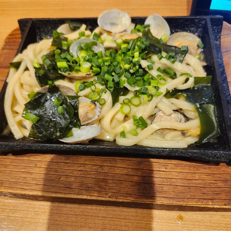 三陸産わかめとあさりのダシ旨塩バターうどん　限定(ミライザカ 久茂地 国際通り店)