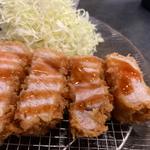 特上ロースカツ定食(Ron Tan、厚切りとんかつ暁～あかつき～)