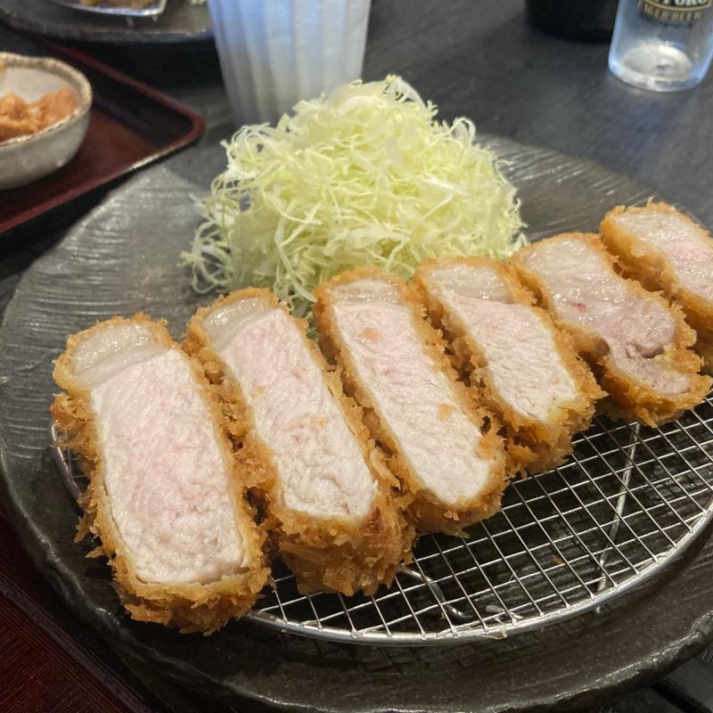 特上ロースカツ定食(Ron Tan、厚切りとんかつ暁～あかつき～)