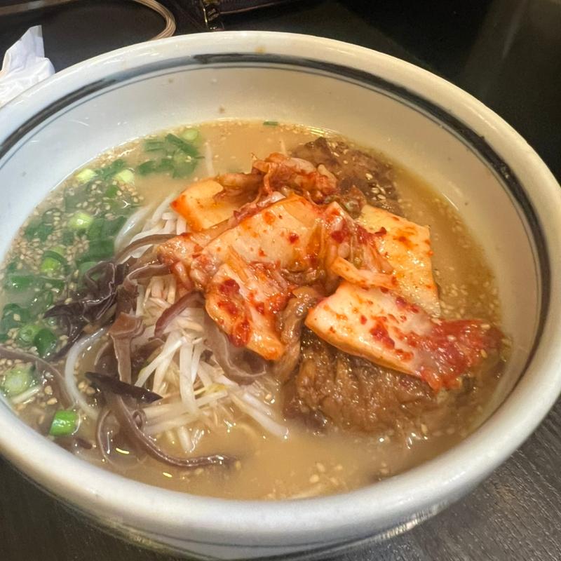 豚骨キムチらーめん(らーめん日本)