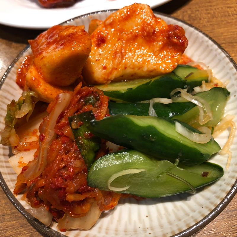 キムチの盛り合わせ(新鮮焼肉ランボー 恵比寿店)