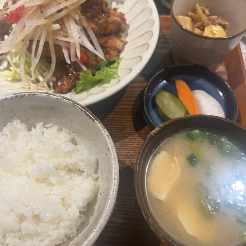 唐揚げ定食(スタンドかげん)