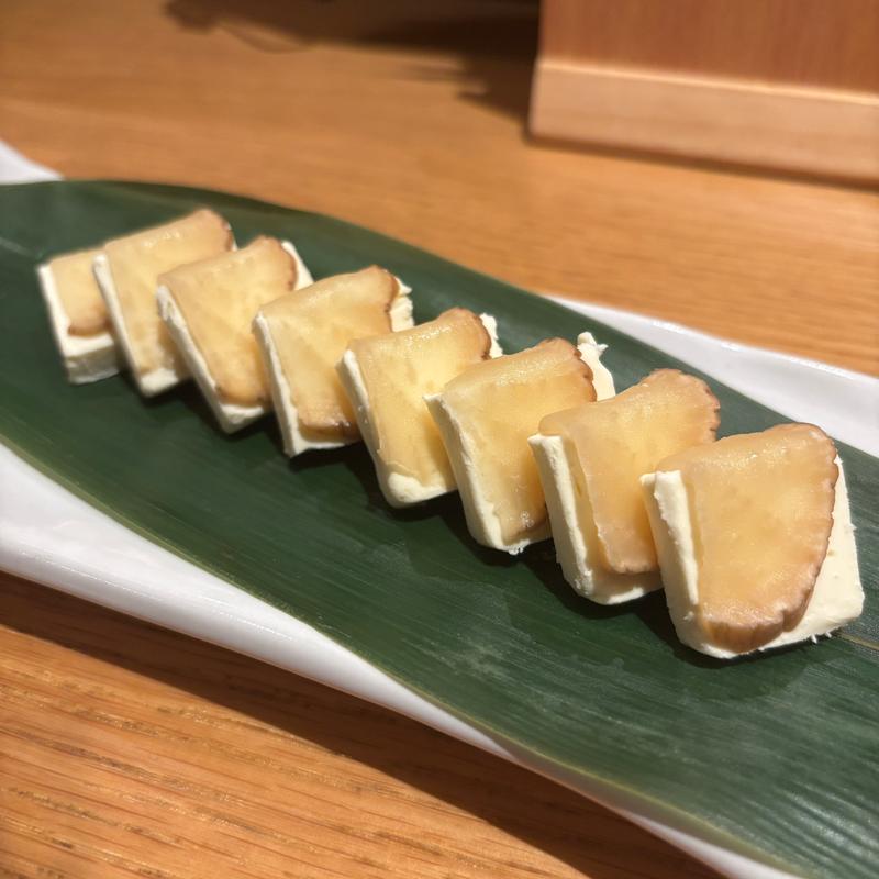 いぶりがっこクリームチーズ(魚菜由良　雑魚亭)