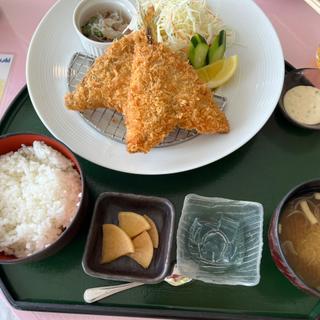 アジフライ定食(大玉カントリークラブ レストラン （【旧店名】大玉タイガ カントリークラブ レストラン）)