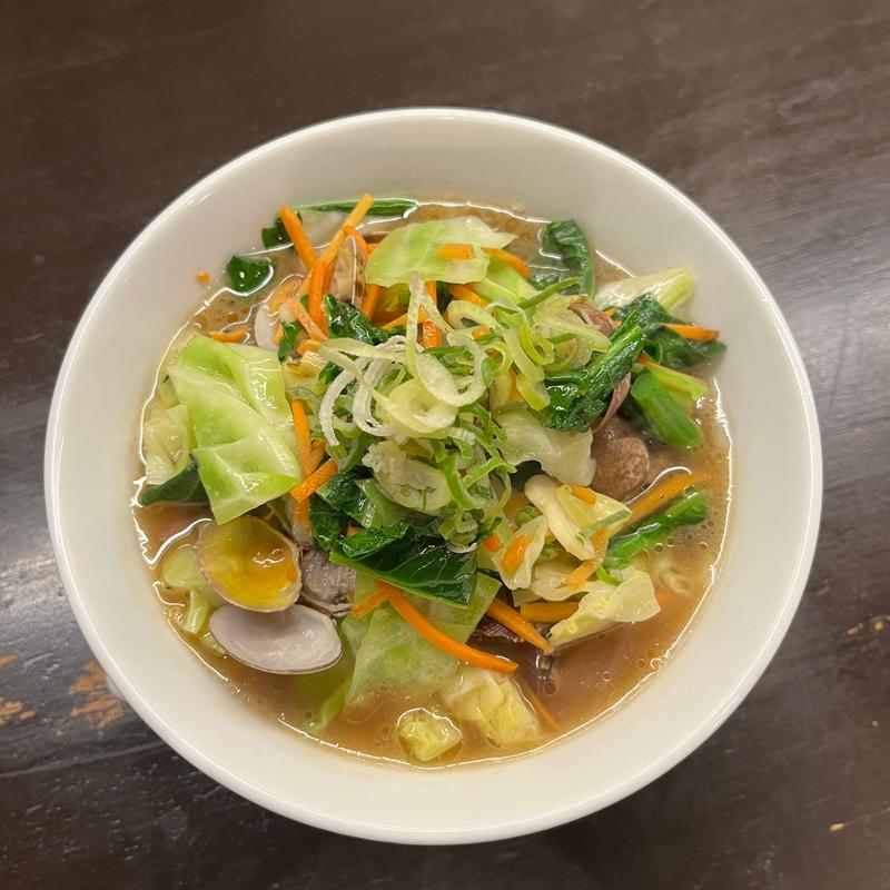 春野菜とアサリのタンメン(限定)(博多とんこつ 豚の足跡)