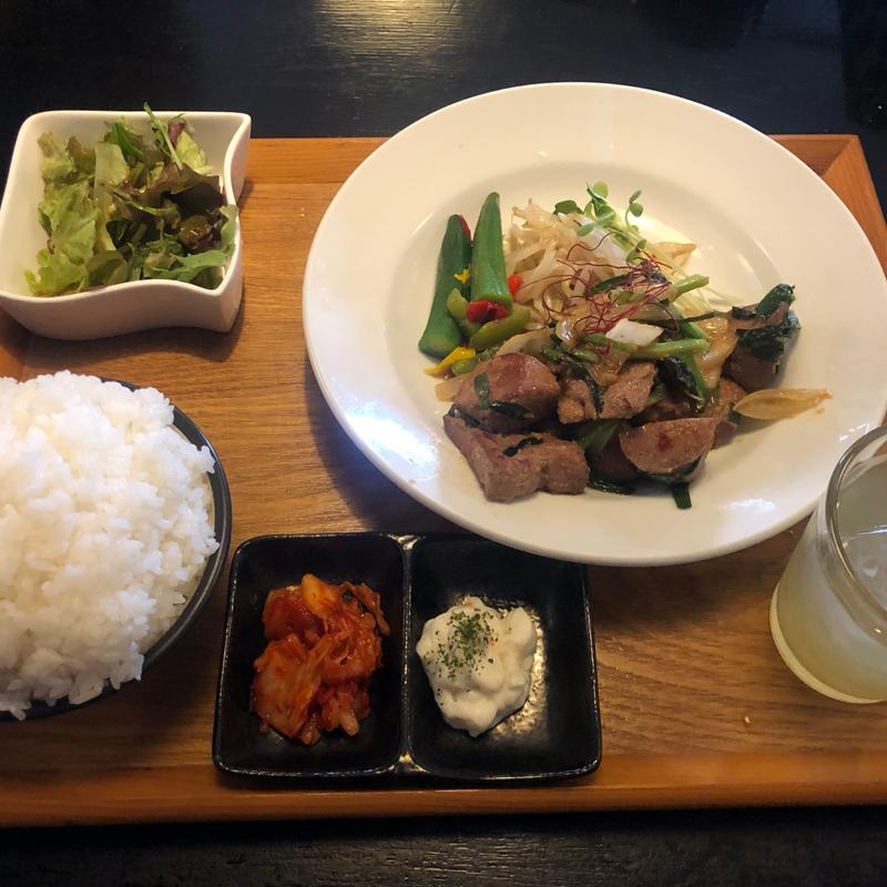 レバニラ定食(集 （つどい）)