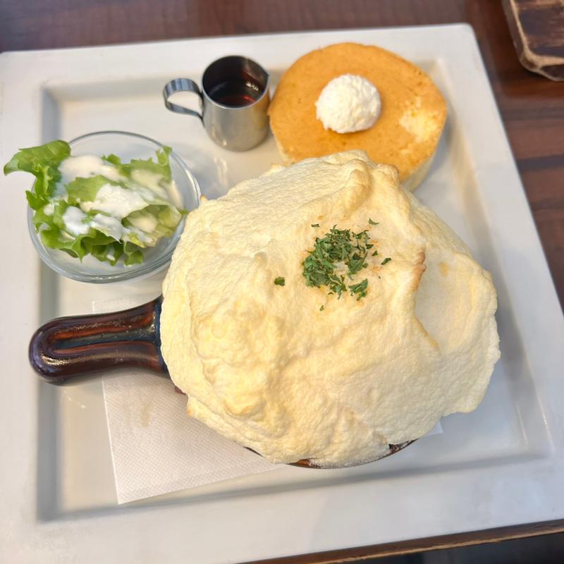 ミニスフレドリア＆パンケーキプレート～海老と春野菜のトマトクリーム～(星乃珈琲店 習志野台店)