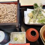 山菜天ざるそば