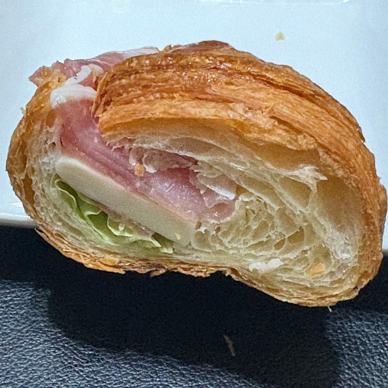 ハム・チーズ クロワッサン(ハースブラウン 南万騎が原)