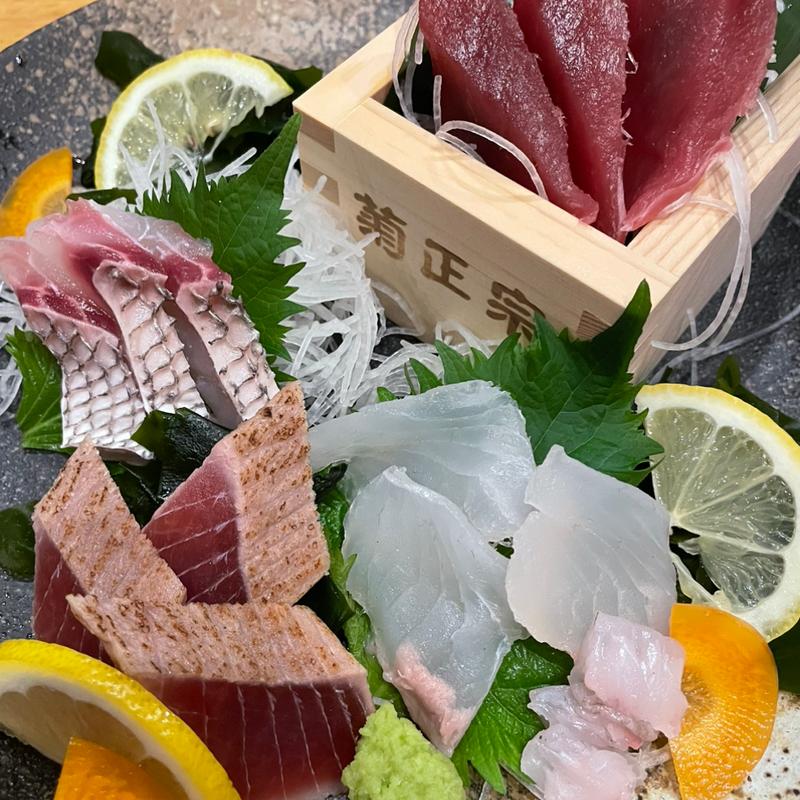 刺身四点盛り(あぶりゃんせ百干)