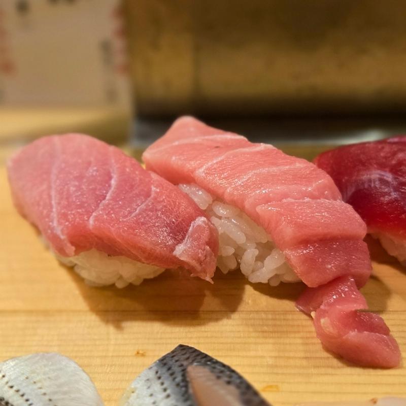 中とろ(本鮪)(縄寿司)