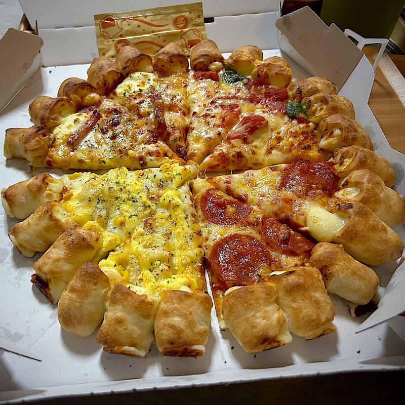 フレンズ4 チージーロール(ピザハット 若林店)