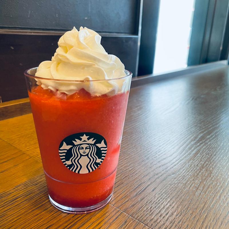 THE 苺フラペチーノ(スターバックスコーヒー アクセス表参道店)