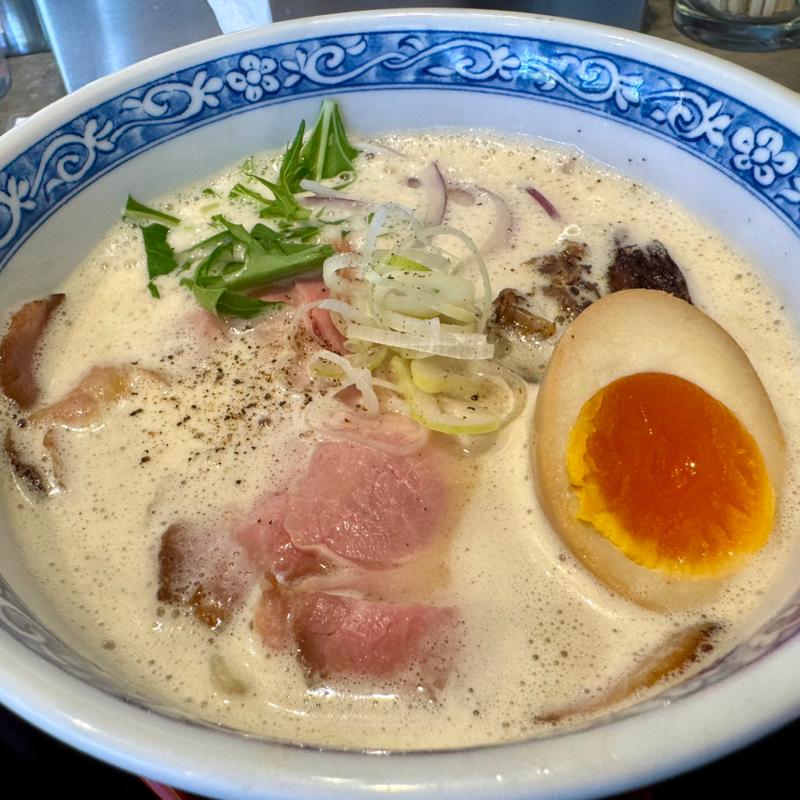 特製 鶏白湯(ラーメンは飲み物じゃ)