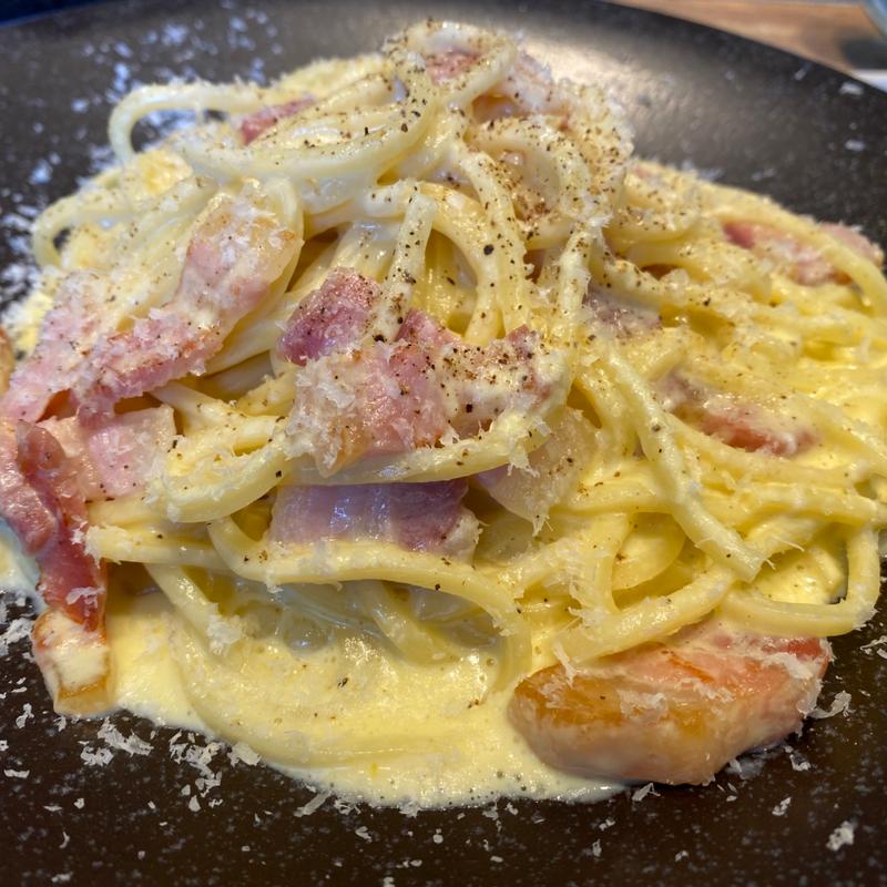 カルボナーラ(HUIT-ユイット-)