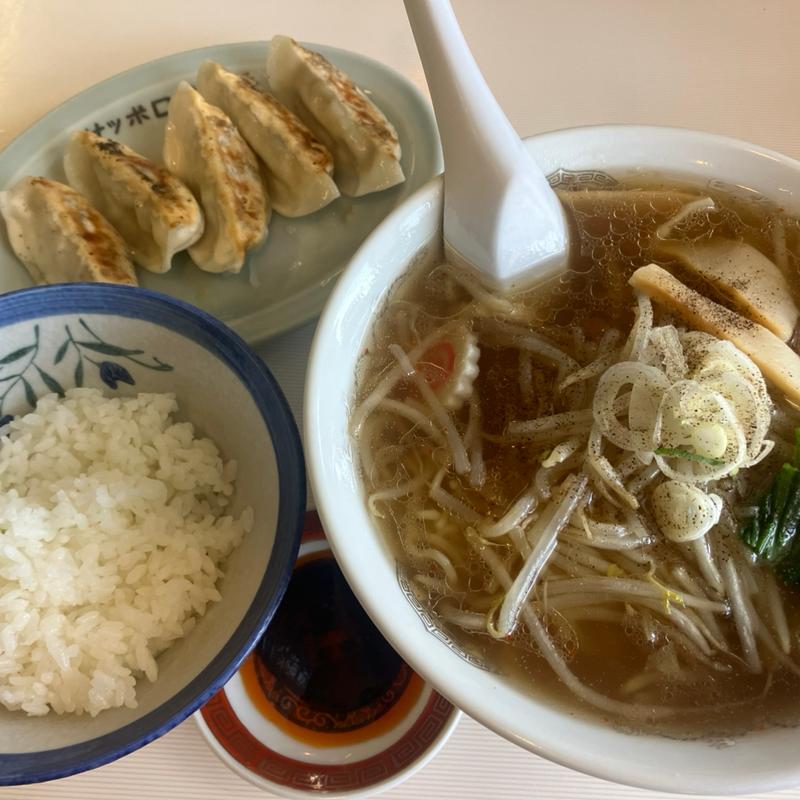 醤油ラーメン餃子半ライス(高萩ドライブイン )