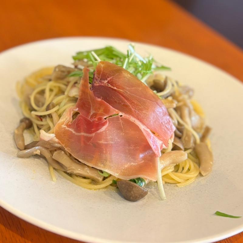 木ノ子とベーコン水菜のペペロンチーノ(アザレア)