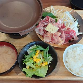 銅板焼き定食(ふぐと鉄板焼ガブ飲み酒場 高槻店)