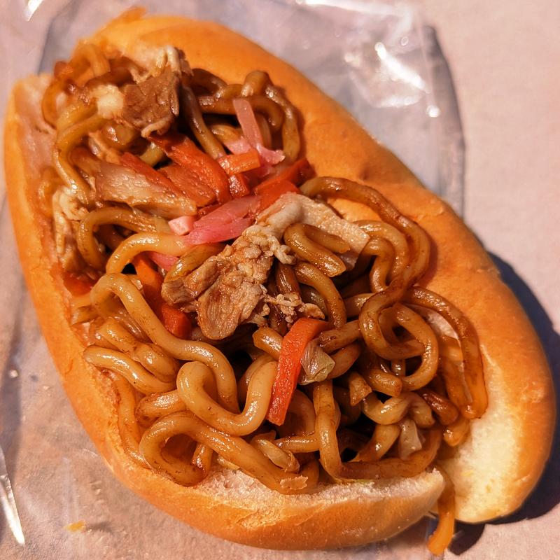 焼きそばパン(エヌズベーカリー （N'S BAKERY）)