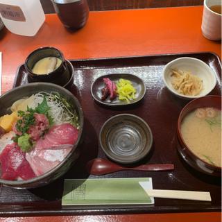 海鮮丼