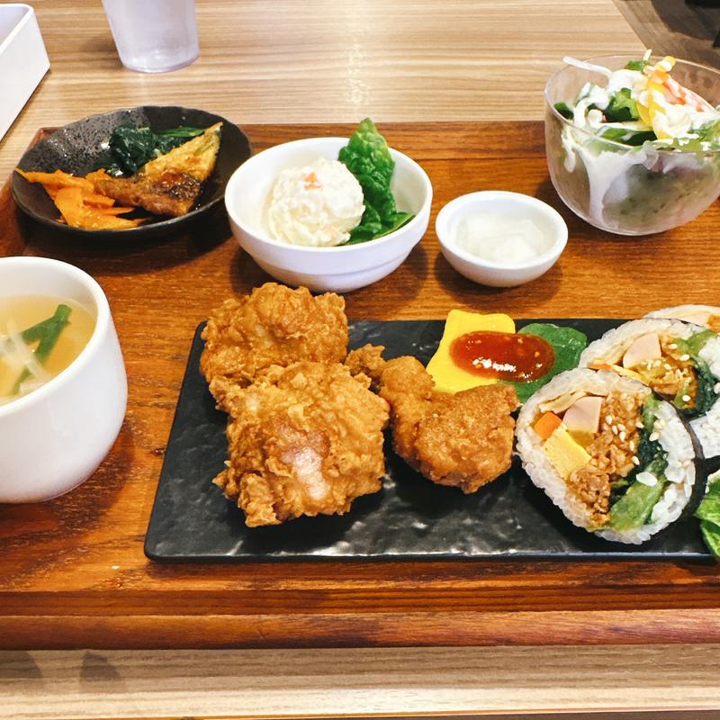 プルコギキンパ＆チキンランチ(韓国料理 サムギョプサル KOREAN DINING HIDEAWAY296 大阪梅田駅)