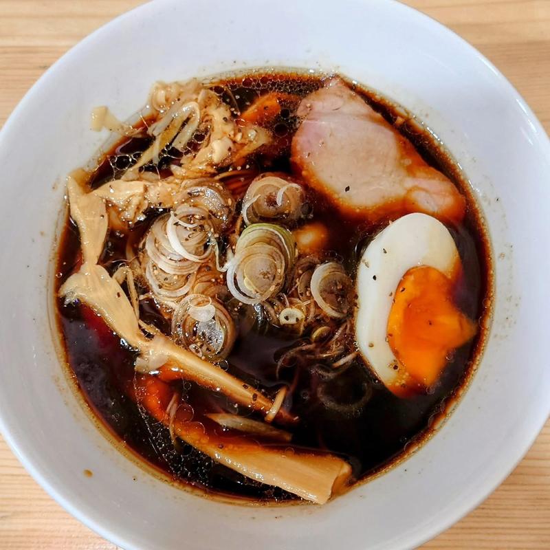 古町ブラックラーメン(めんの坊)