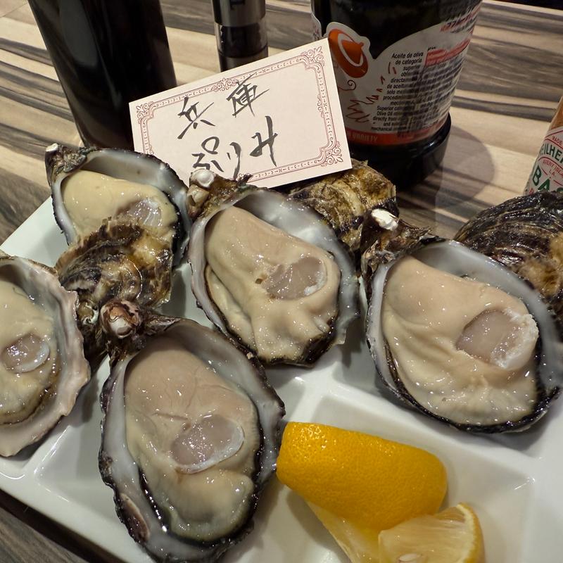 生牡蠣(Oysterbar Culaccino オイスターバークラッチーノ)