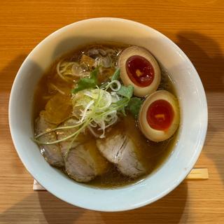 醤油らーめん　味玉入り(ガモウスマイル)