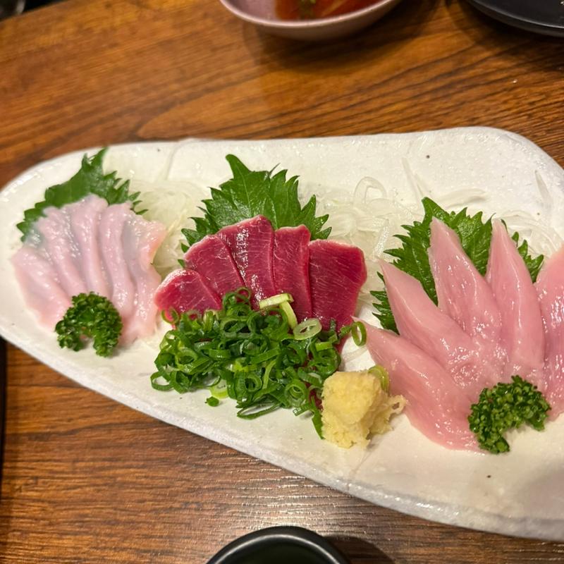 刺身三点盛(ぐんけい本店 隠蔵)