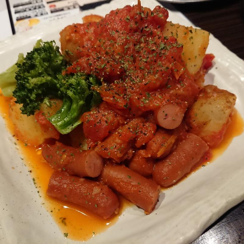 ソーセージとジャガイモのトマトソースがけ(鶏侍 新さっぽろ店)
