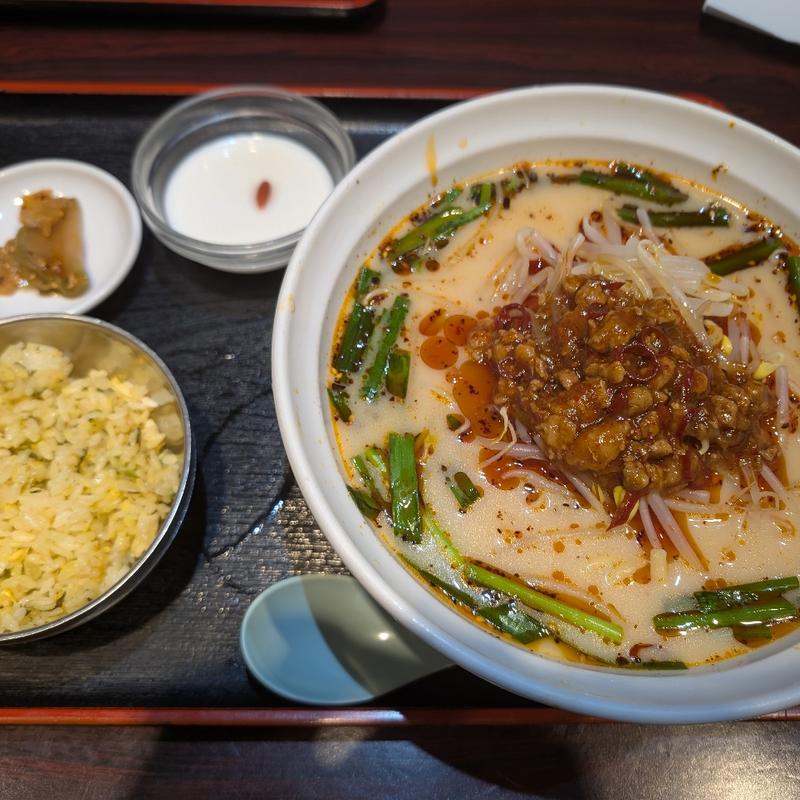 とんこつ台湾ラーメン&チャーハン(味仙 虎ノ門店)
