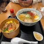 比内地鶏塩ラーメン🍜鶏めしセット(花善 )