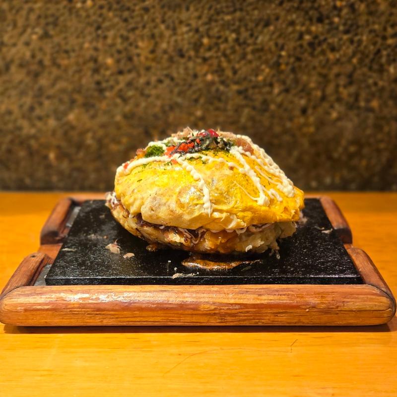 モダン焼き(ブタ・そば入)(ＡＴ ＴＨＥ ２１)