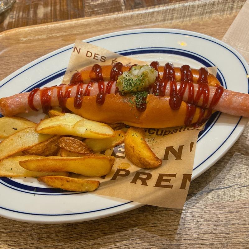 ホットドッグ(肉が旨いカフェ　NICK STOCK 伊丹空港店)