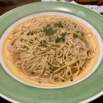 ペペロンチーノ(ガブ飲みワインバル らびーた)