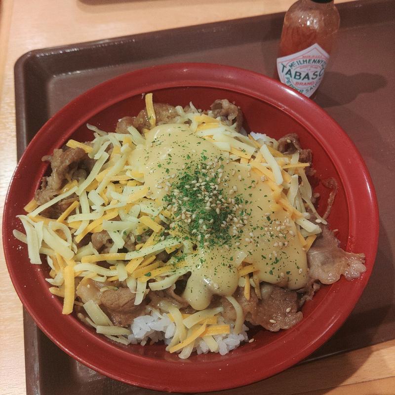 とろ～り3種のチーズ牛カルビ焼肉丼(すき家 4号前沢店)