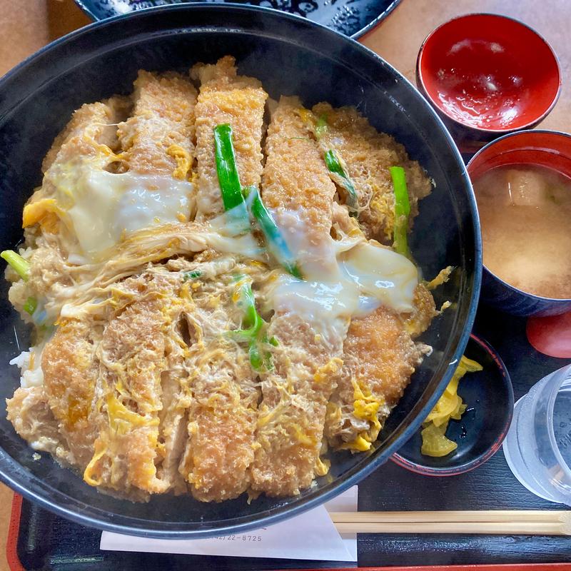 カツ丼　大(国境食堂)
