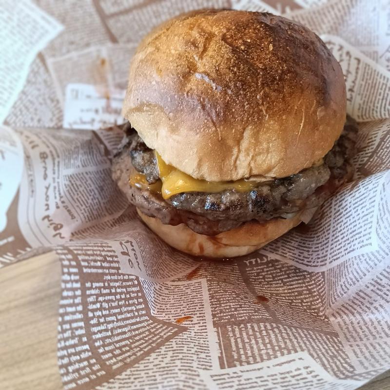 ダブルチーズバーガー(ヴィクトリアステーション 千歳店)