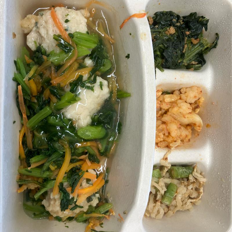 出汁が、主役の鯛つみれと生姜あん(ナッシュ株式会社)