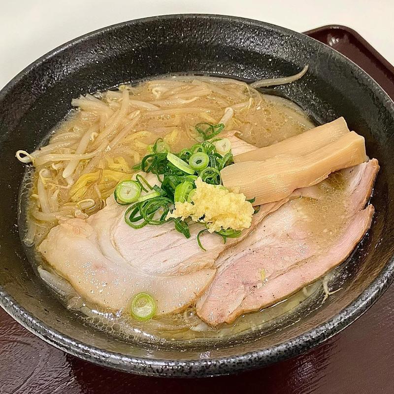 味噌味のらぁ麺(ラーメンと油そばのお店 かちか)