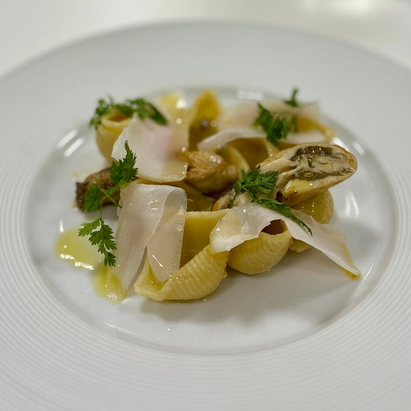 冷製のパスタと牡蠣とラルド(日本橋三越本店)