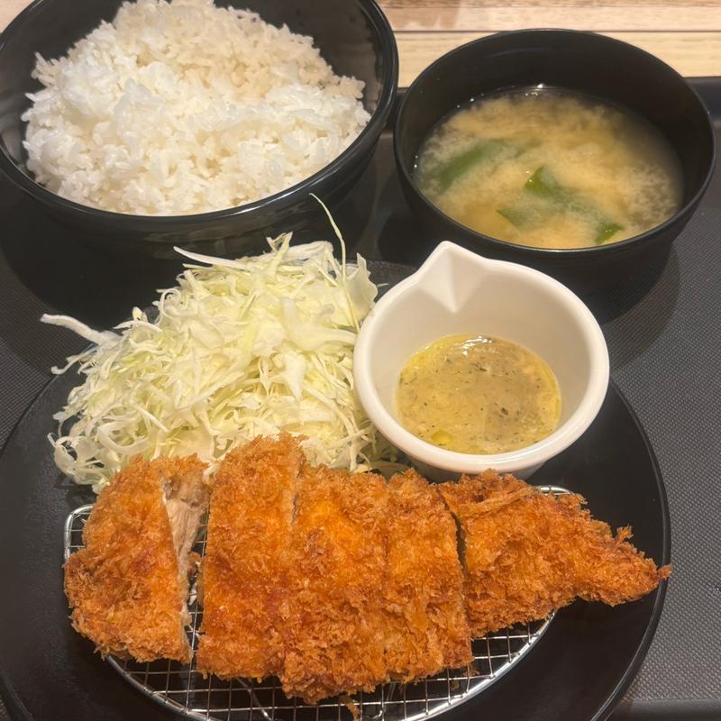 肉厚チキンムネかつ定食(松のや 中野坂上店)