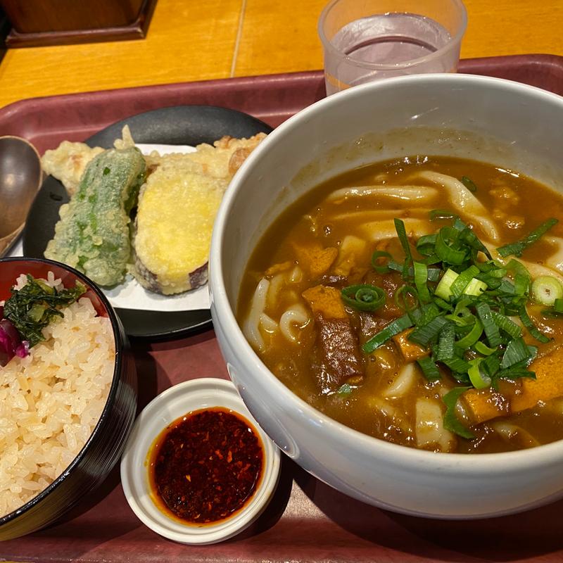 Bランチうどん（カレー・中辛・大盛り）(二代目甚八)